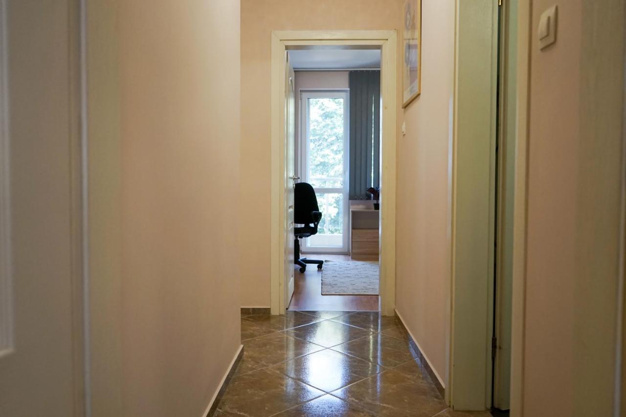 Comfortable 2Br Urban Getaway In City Center 普罗夫迪夫 外观 照片