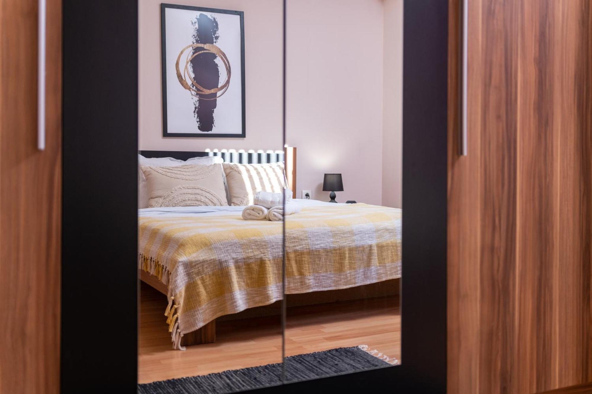 Comfortable 2Br Urban Getaway In City Center 普罗夫迪夫 外观 照片