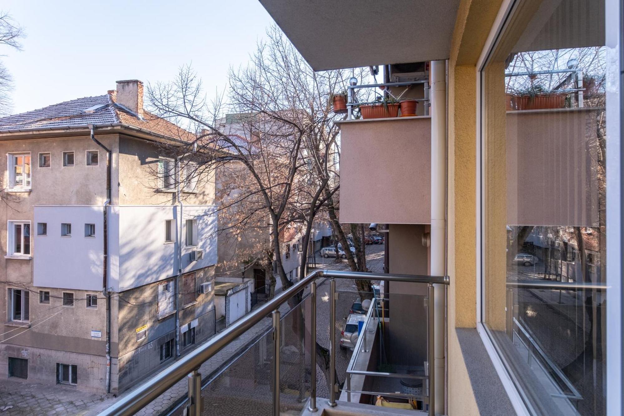 Comfortable 2Br Urban Getaway In City Center 普罗夫迪夫 外观 照片