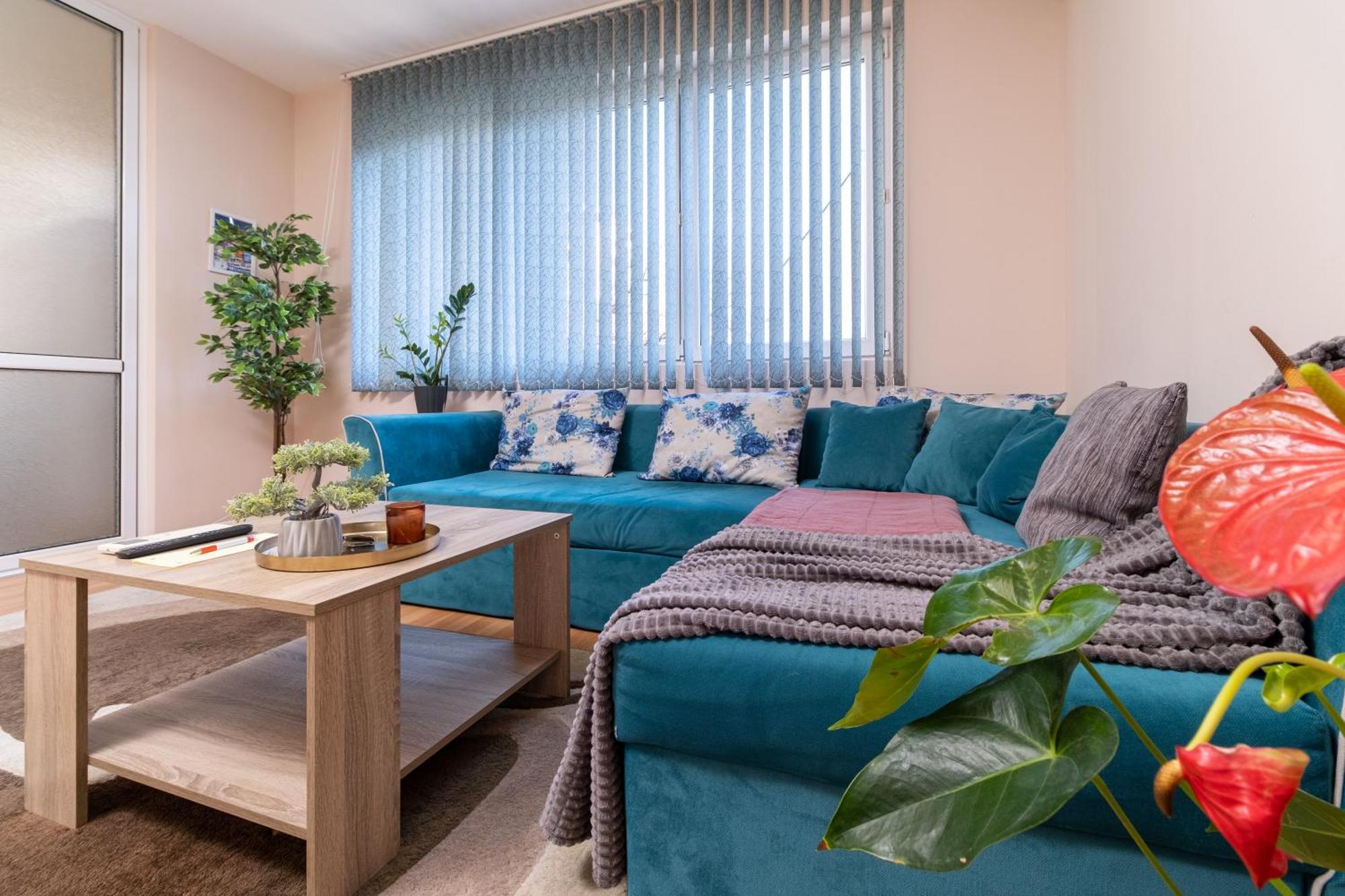 Comfortable 2Br Urban Getaway In City Center 普罗夫迪夫 外观 照片