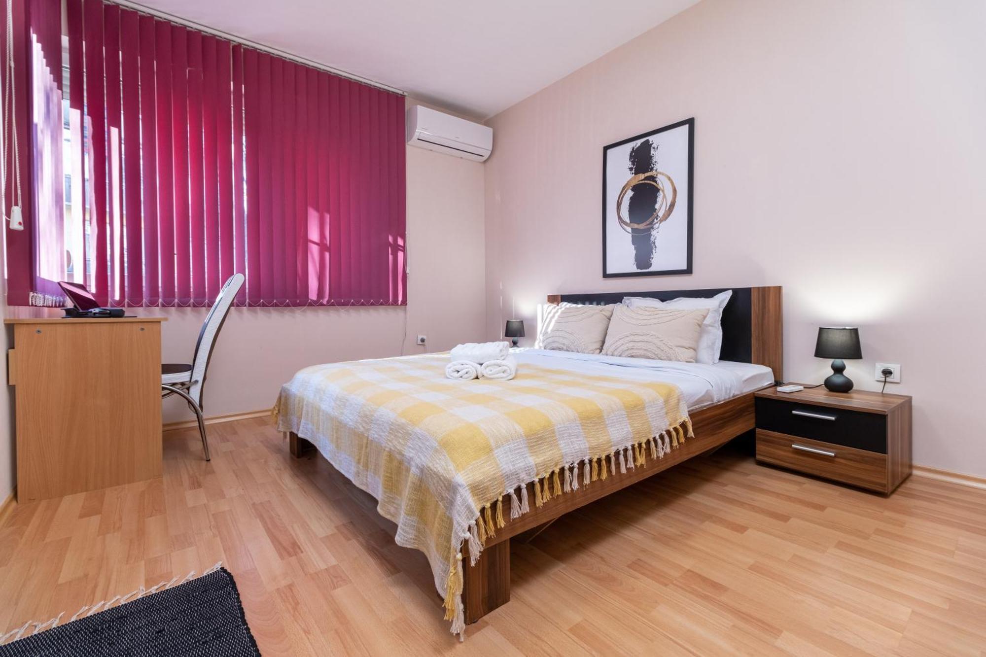Comfortable 2Br Urban Getaway In City Center 普罗夫迪夫 外观 照片