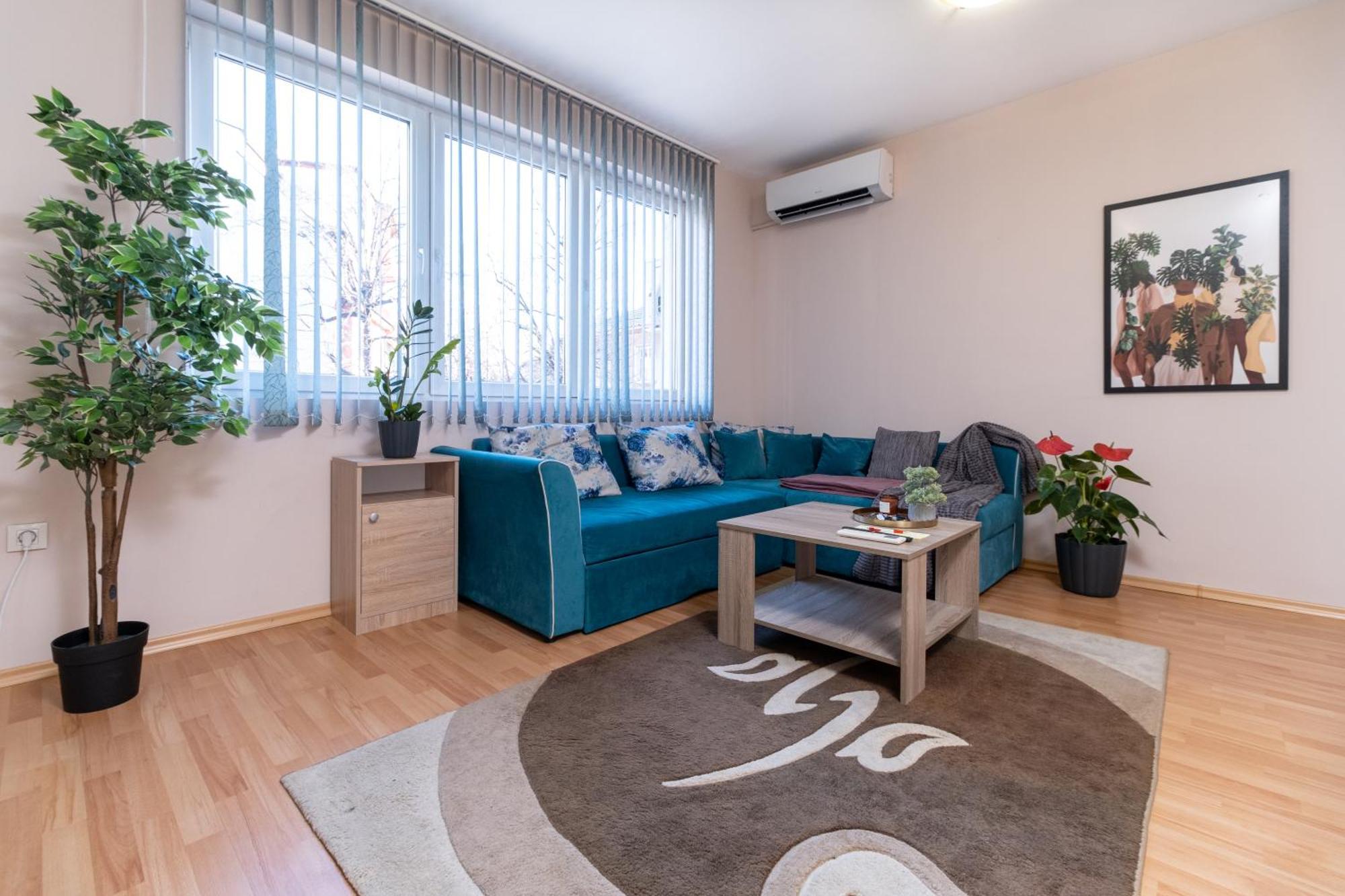 Comfortable 2Br Urban Getaway In City Center 普罗夫迪夫 外观 照片