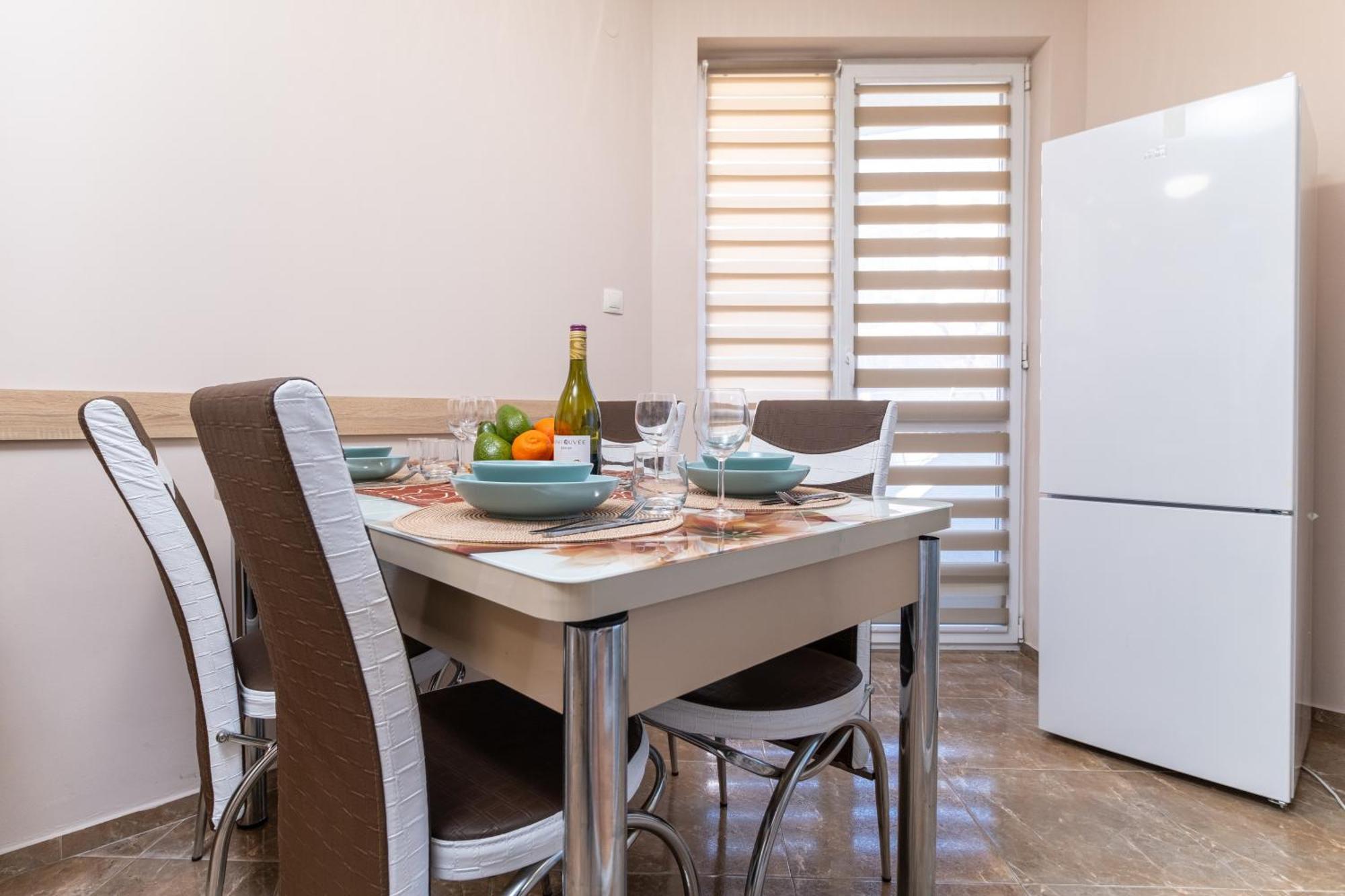 Comfortable 2Br Urban Getaway In City Center 普罗夫迪夫 外观 照片